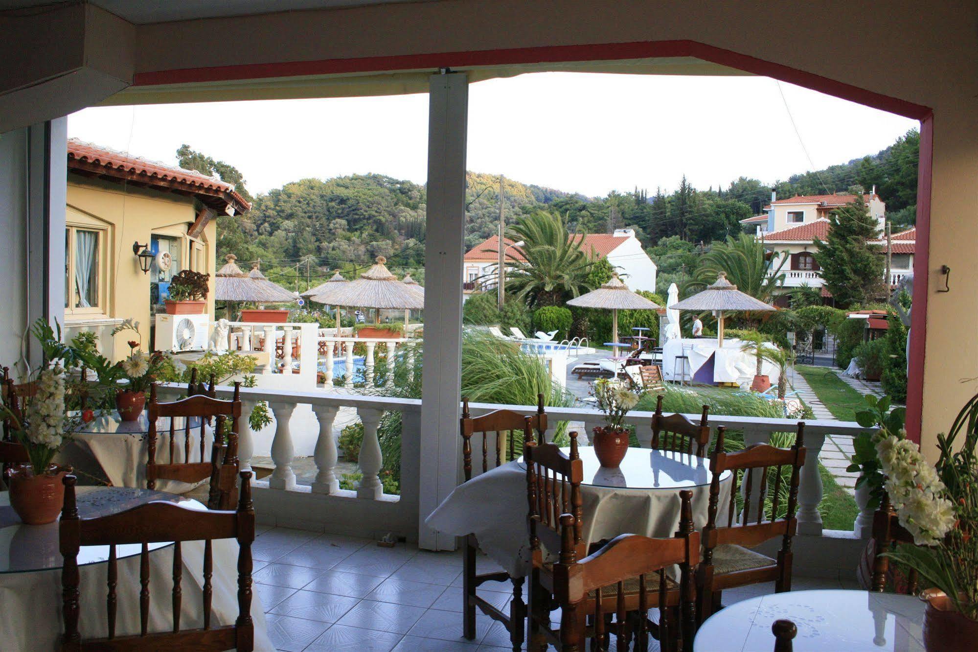 Kokkari Beach Hotel Exterior foto